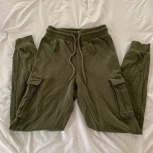 Forever 21 women’s joggers!